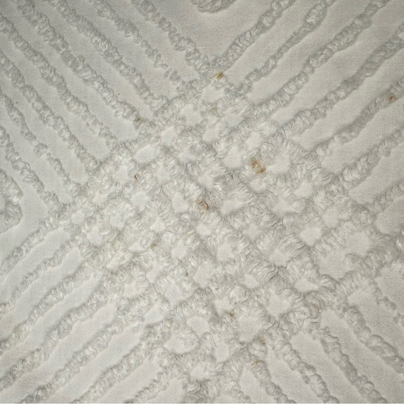 Vintage Chenille Bedspread, Queen/Full Size White Off White Pastel Floral Design - Picture 13 of 16